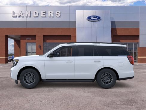 New 2026 Ford Expedition Active RWD image 3