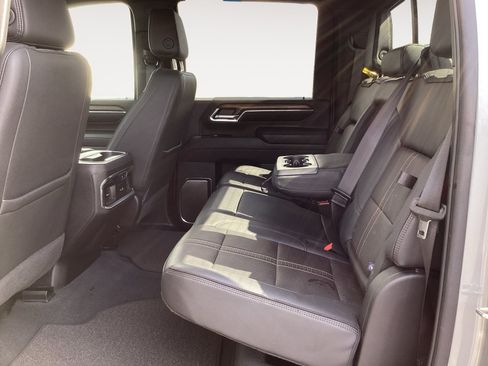 Used 2024 Chevrolet Silverado 3500 High Country w/ High Country Premium Package AWD/4WD image 30