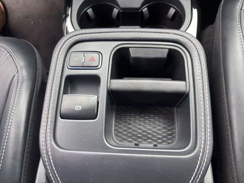 Used 2025 Ford Mustang Mach-E Premium image 17