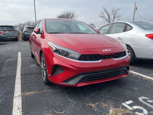 Certified 2024 Kia Forte LXS image 3