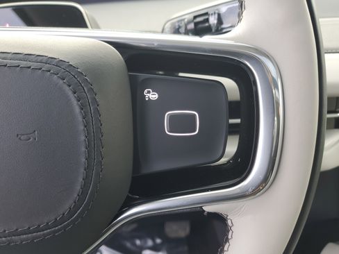 New 2025 Lincoln Navigator Reserve image 18