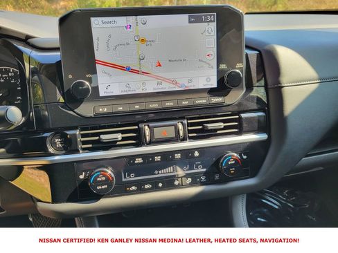 Certified 2025 Nissan Pathfinder SL image 26