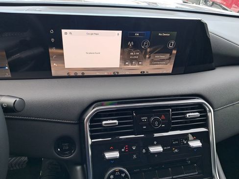 New 2026 Nissan Armada SL w/ Captain's Chari Seat Package image 19