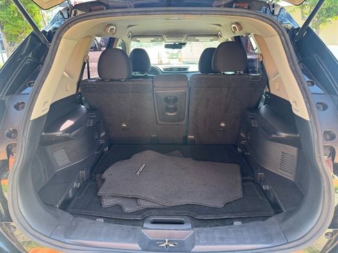 Used 2020 Nissan Rogue S FWD image 15