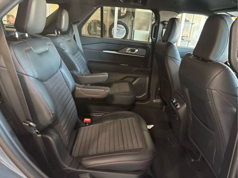 New 2026 Ford Explorer ST-Line AWD/4WD image 26