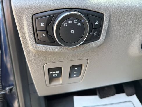 Used 2018 Ford F150 XLT w/ Equipment Group 302A Luxury AWD/4WD image 31