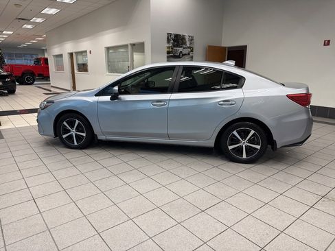 Used 2019 Subaru Impreza 2.0i Premium image 9