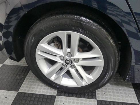 Used 2022 Toyota Corolla SE FWD image 16