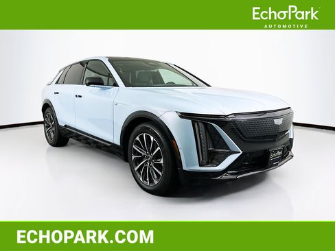 Used 2025 Cadillac Lyriq Sport image 1