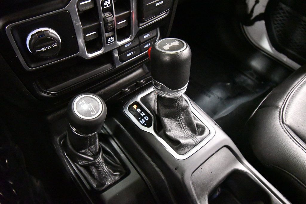 Used 2021 Jeep Wrangler Unlimited Sahara AWD/4WD image 27