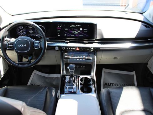 Used 2024 Kia Carnival SX Prestige FWD image 41