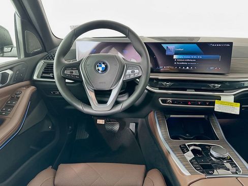 New 2026 BMW X5 xDrive50e w/ Climate Comfort Package image 19