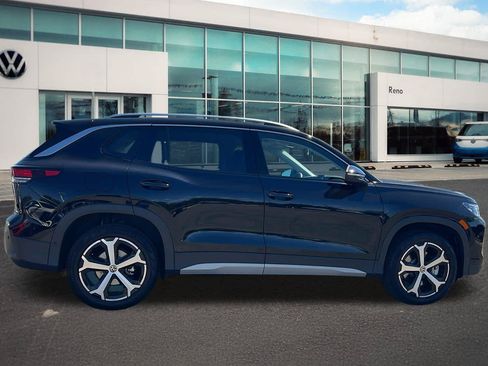 Certified 2026 Volkswagen Tiguan SE w/ Panoramic Sunroof Package AWD/4WD image 4