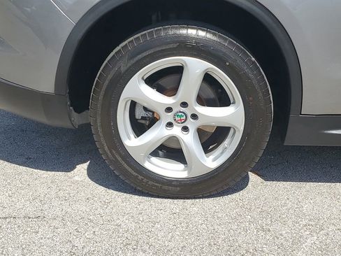 Used 2018 Alfa Romeo Stelvio Base image 10