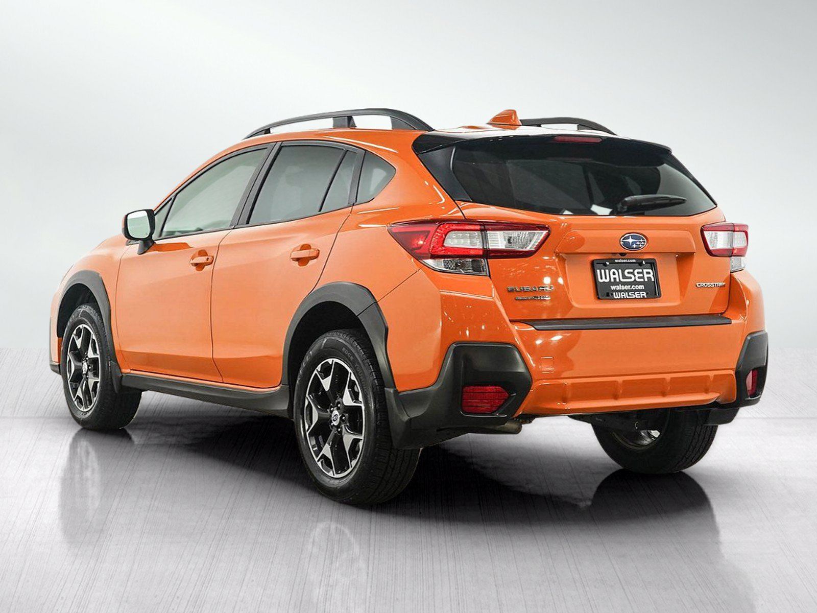 Used 2018 Subaru Crosstrek 2.0i Premium w/ Moonroof Package AWD/4WD image 3