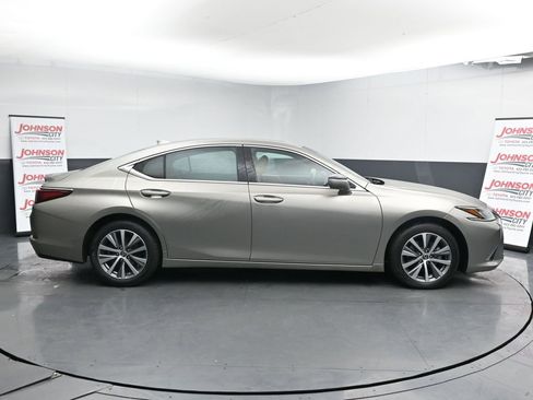 Used 2021 Lexus ES 350 w/ Accessory Package 2 image 9
