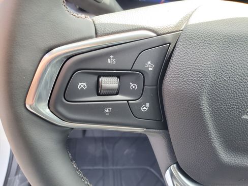 New 2025 Chevrolet Trax ACTIV w/ Driver Confidence Package image 12