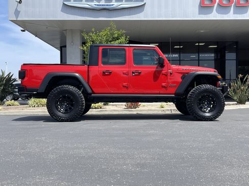 Used 2021 Jeep Gladiator Rubicon AWD/4WD image 8