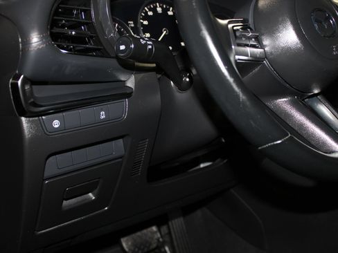Used 2019 MAZDA MAZDA3 Hatchback FWD image 24