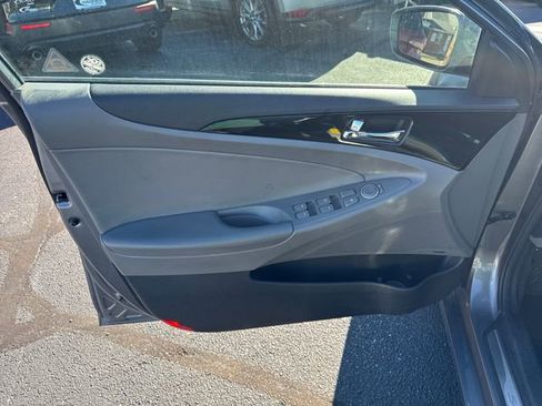 Used 2011 Hyundai Sonata Limited w/ Navigation Pkg 5 image 11