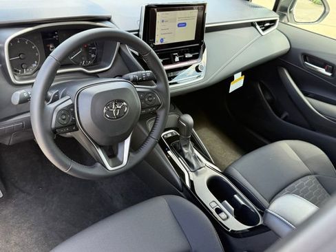 Used 2026 Toyota Corolla SE FWD image 7