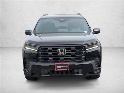 New 2026 Honda Pilot Sport image 5