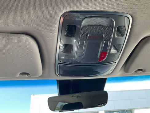 Used 2025 Genesis GV70 2.5T image 24