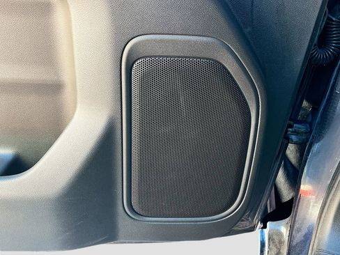 Used 2023 Chevrolet Silverado 1500 Custom Trail Boss w/ LPO, Dark Essentials Package image 18