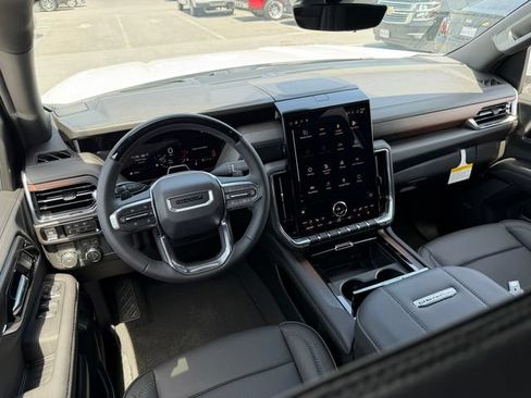 New 2026 GMC Yukon XL Denali w/ Denali Reserve Package RWD image 13