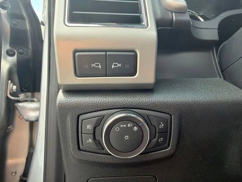 Used 2019 Ford F150 Lariat AWD/4WD image 18