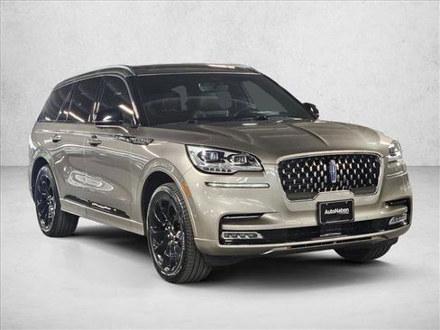 Used 2021 Lincoln Aviator Grand Touring w/ Equipment Group 301A image 3