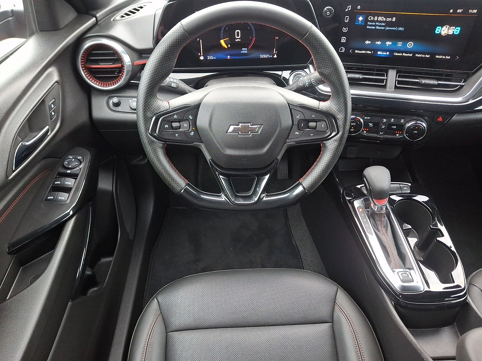 Used 2025 Chevrolet Trax RS w/ Driver Confidence Package FWD image 12