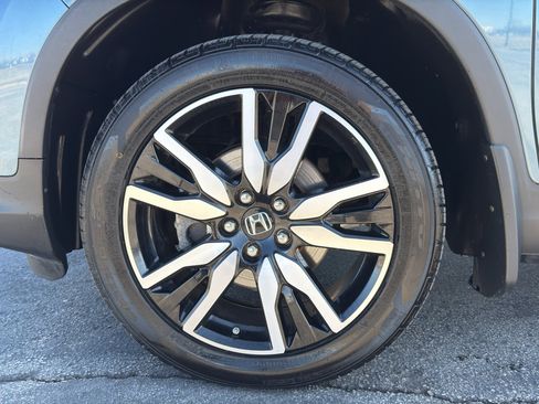 Used 2020 Honda Pilot Touring image 9