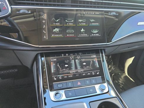 Used 2023 Audi Q7 2.0T Premium Plus w/ Premium Plus Package AWD/4WD image 24