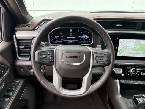 Used 2023 GMC Sierra 1500 Denali w/ Denali Reserve Package AWD/4WD image 15
