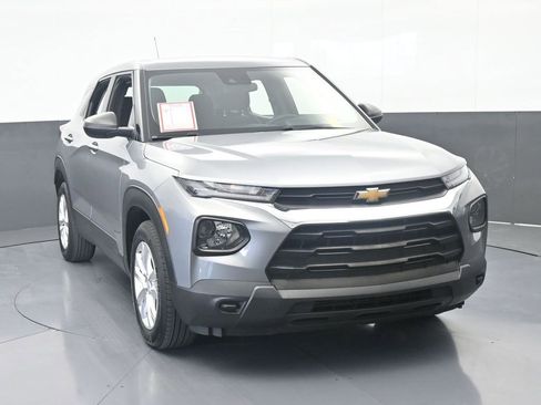 Used 2023 Chevrolet TrailBlazer LS FWD image 9