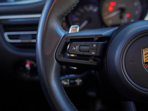 Used 2023 Porsche Macan S w/ Premium Package Plus image 28