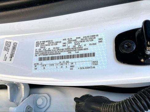 Used 2024 Ford F250 XLT image 47