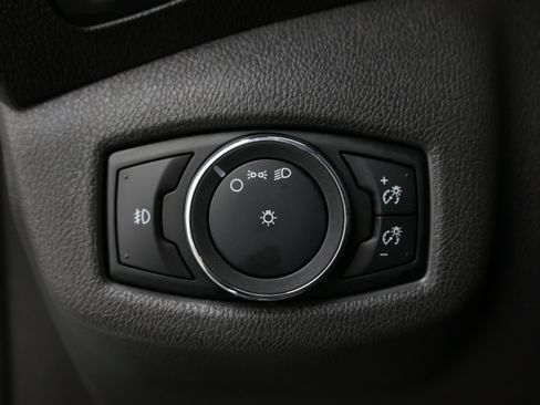 Used 2016 Ford Transit Connect XLT FWD image 13