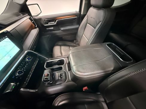 Used 2025 GMC Sierra 1500 Denali AWD/4WD image 72