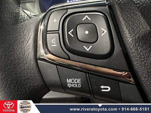 Used 2017 Toyota Avalon XLE w/ Carpet Mat Package FWD image 27