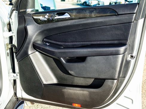 Used 2018 Mercedes-Benz GLE 350 4MATIC w/ Premium 2 Package image 19