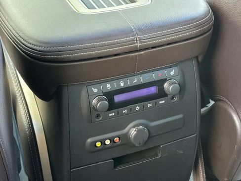 Used 2011 Cadillac Escalade ESV Platinum image 15