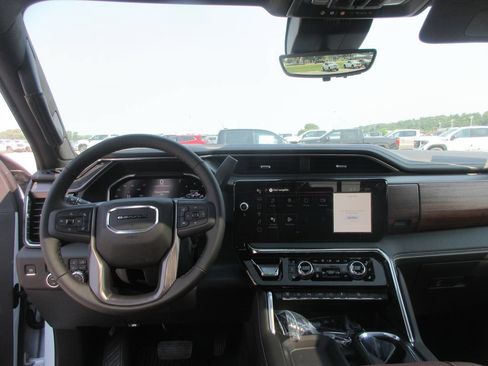 New 2026 GMC Sierra 3500 Denali Ultimate AWD/4WD image 16