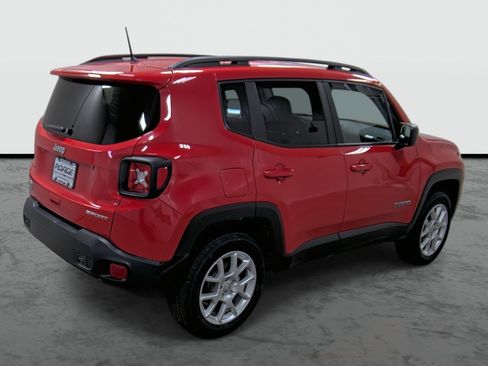 Used 2019 Jeep Renegade Sport w/ Sport Appearance Group image 4