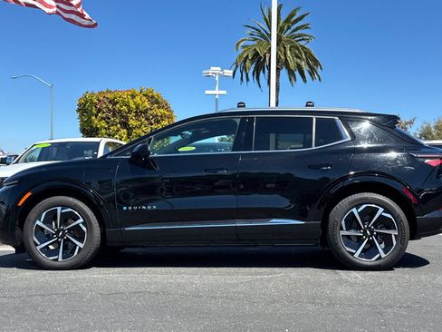 Used 2024 Chevrolet Equinox EV LT AWD/4WD image 7