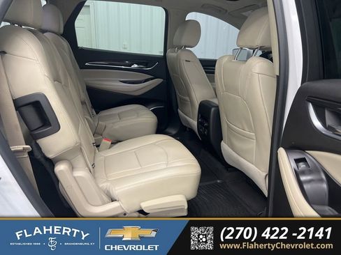 Used 2019 Buick Enclave Essence FWD image 14