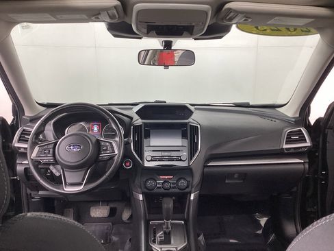 Used 2023 Subaru Forester Premium image 13