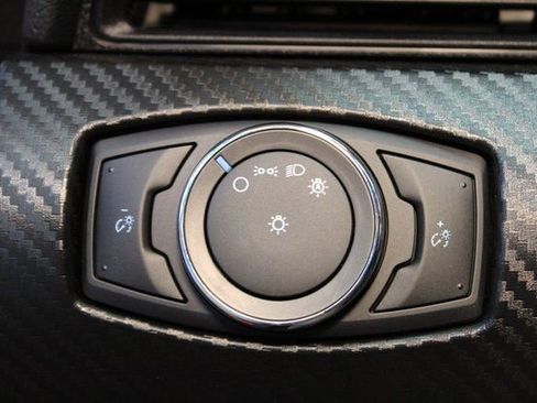 Used 2022 Ford Mustang Coupe image 16