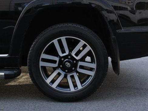 Used 2018 Toyota 4Runner Limited image 9